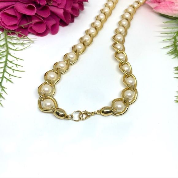 VINTAGE⚜️Golden Cultured Faux Pearl Chain Link Necklace - Picture 5 of 7